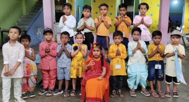 नौतनवा के बचपन स्कूल में धूमधाम से मनाए गए नवरात्रि, दशहरा, गांधी जयंती, शास्त्री जयंती और डॉटर्स डे जैसे पर्व