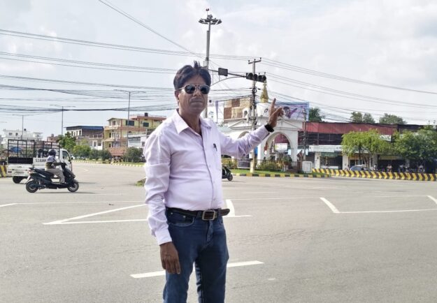 भैरहवा जल उठा, सन्नाटे में तब्दील हुआ शहर: तीन दिन बाद भी पसरा है खौफ"