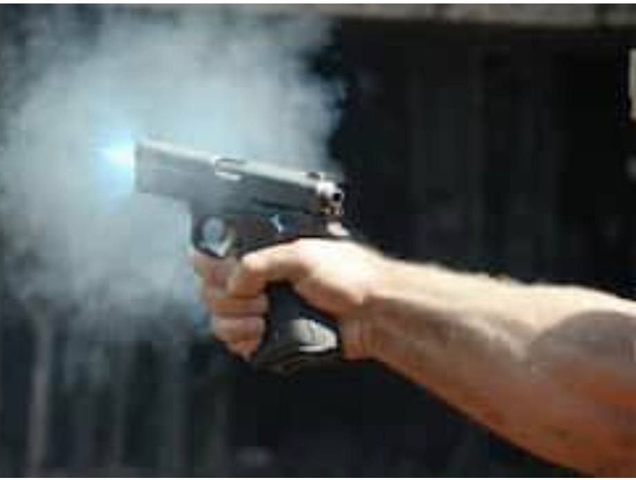 गोरखपुर के रानीगंज मुहल्ले मे एक युवक को सात गोली मारकर किया घायल , हालत गंभीर, पहुंचे एसपी सिटी