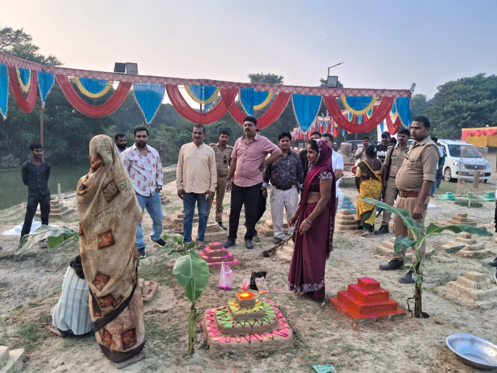 आस्था की रोशनी में नहाया नौतनवा और सोनौली नगर, विधायक ने लिया तैयारियों का जायजा