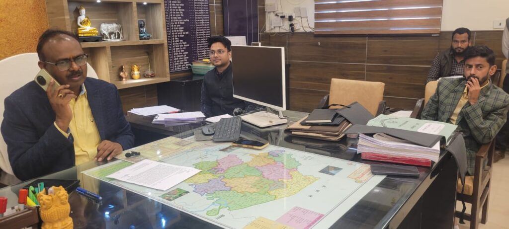 महाराजगंज डीएम की नई पहल—जाने क्या है खास