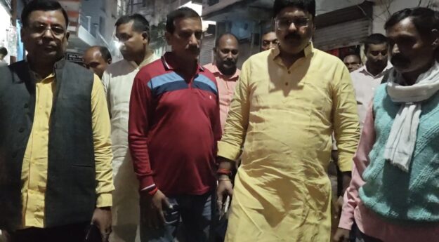 बालिका ने पूछा सवाल, विधायक ने दिया वादा, वार्ड की चंदा करेंगी सड़क-नाली का उद्घाटन