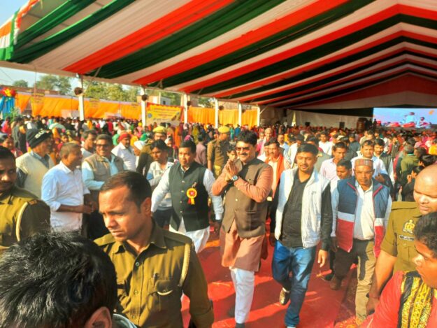 विधायक ऋषि त्रिपाठी की मौजूदगी में सम्पन्न हुआ सामूहिक विवाह