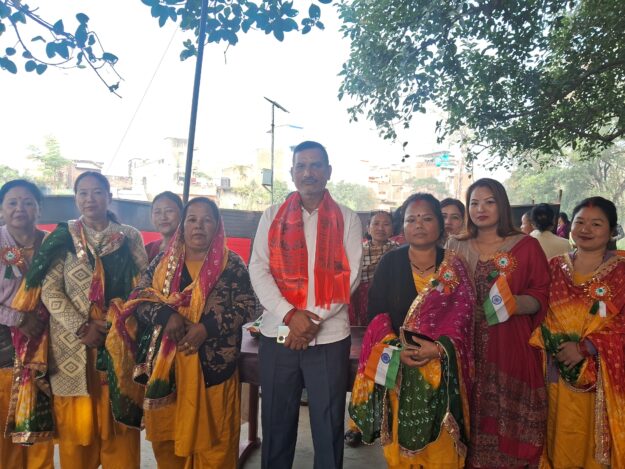 विजय दिवस पर नौतनवा में शहीदों को श्रद्धांजलि, पूर्व सैनिकों ने निकाला विशाल जुलूस