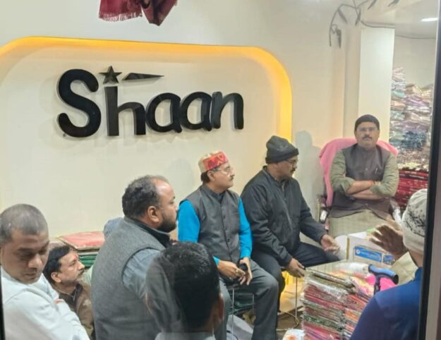 नौतनवा के हर सुख-दुख में विधायक ऋषि त्रिपाठी, देर रात तक जनसंपर्क बना चर्चा का विषय