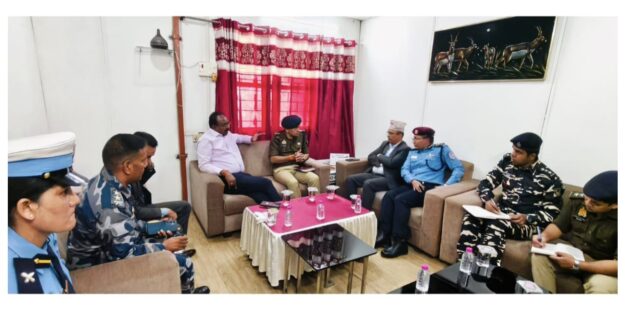 नेपाल चुनाव शांतिपूर्ण कराने को लेकर सोनौली में भारत-नेपाल के अधिकारियों की समन्वय बैठक