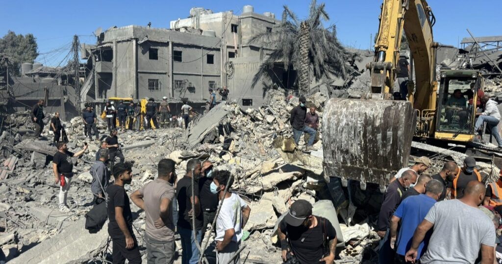 पश्चिम एशिया में जंग की आहट: ईरान का ब्रिटिश एयरबेस पर ड्रोन हमला, इस्राइल ने लेबनान में बरसाए बम