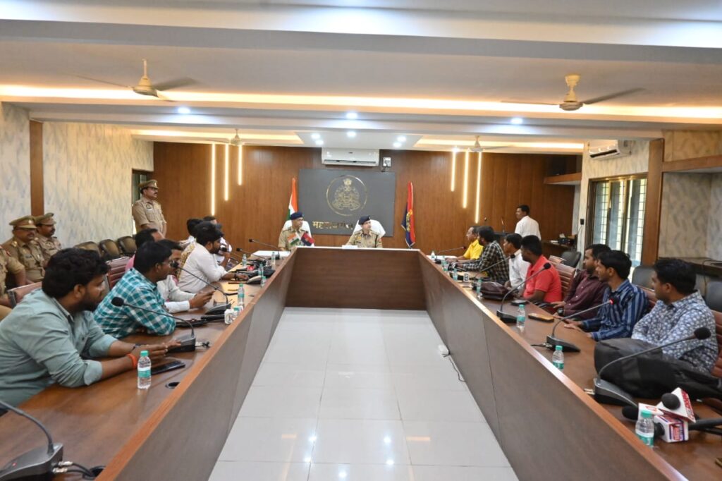 पत्रकारों से रूबरू हुए नवागत एसपी, कानून-व्यवस्था पर साझा किए विजन