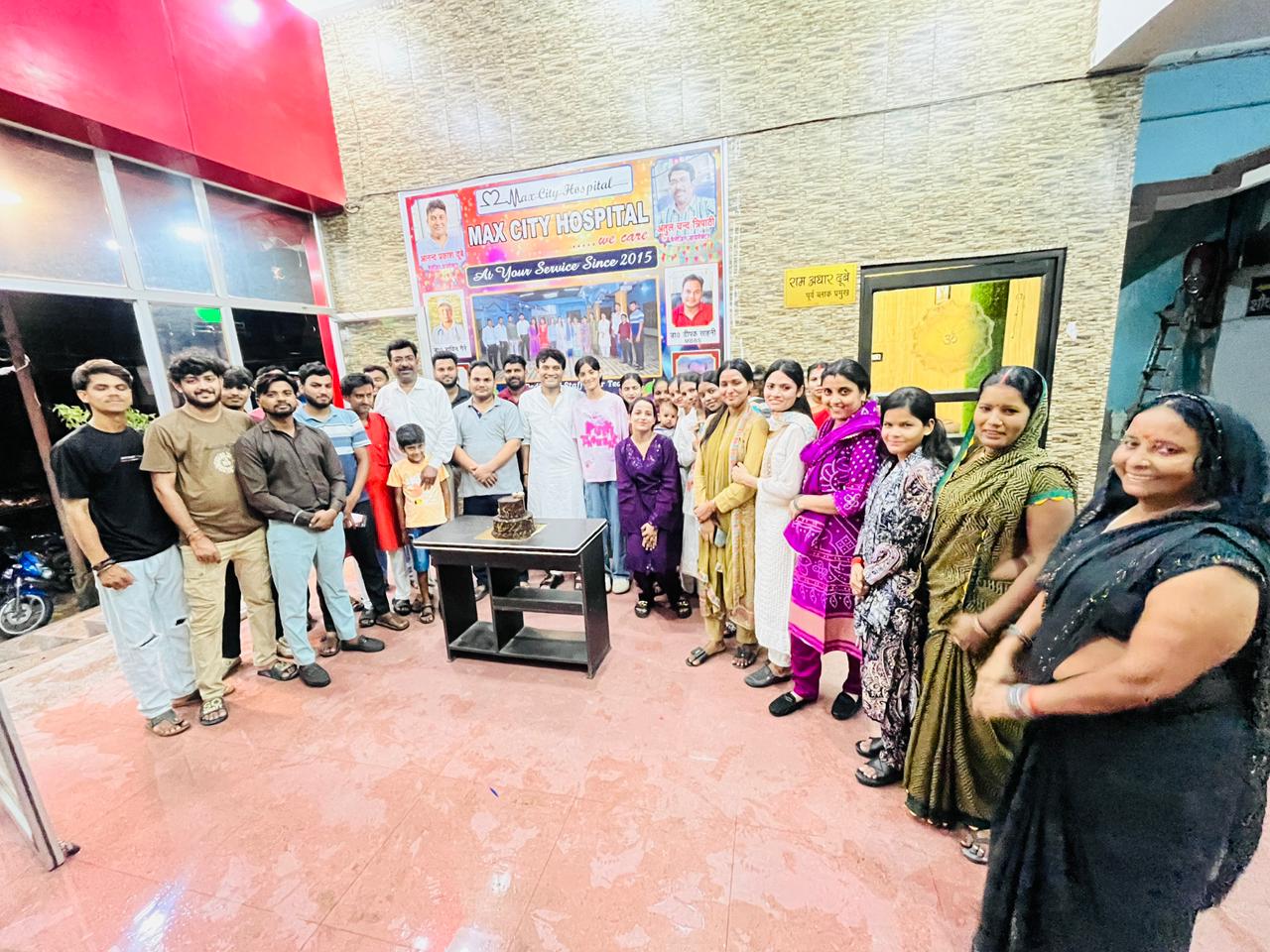 जनसेवा के 11 वर्ष पूरे: मैक्स सिटी हॉस्पिटल ने स्वास्थ्य सेवा के क्षेत्र में कायम की मिसाल