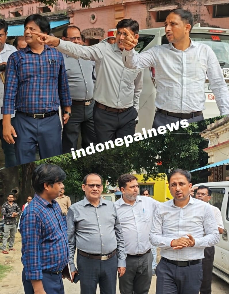 नौतनवा के जर्जर प्राथमिक स्वास्थ्य केंद्र की जगह बनेगा आधुनिक अस्पताल, डीएम ने किया निरीक्षण