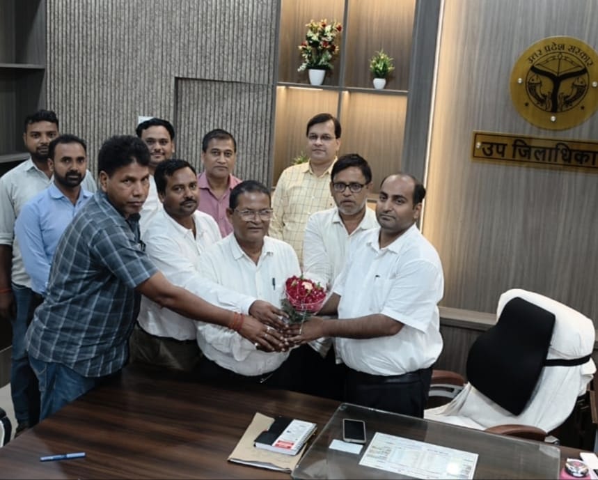 नौतनवा तहसील को मिले नए एसडीएम, अधिवक्ताओं ने किया जोरदार स्वागत