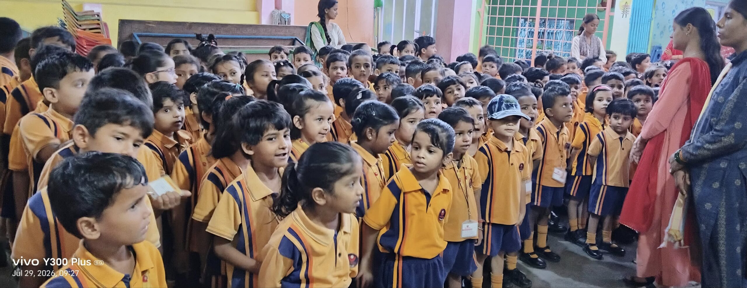 बचपन व ए.बी. स्कूल में गुरु पूर्णिमा उत्साह से मनाई