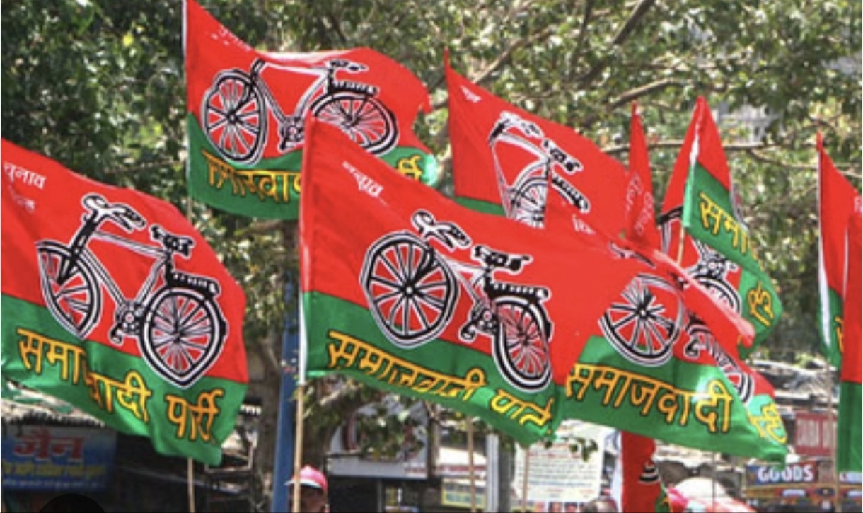 ‘छोटे लोहिया’ की जयंती पर बंटी सपा! नौतनवा में दो मंच, दो आयोजन, गुटबाजी की गूंज तेज