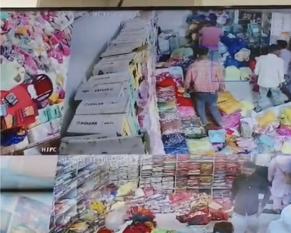 सोनौली: दुकान में घुसकर दबंगई, दो हिरासत में, जान से मारने की धमकी से मचा हड़कंप