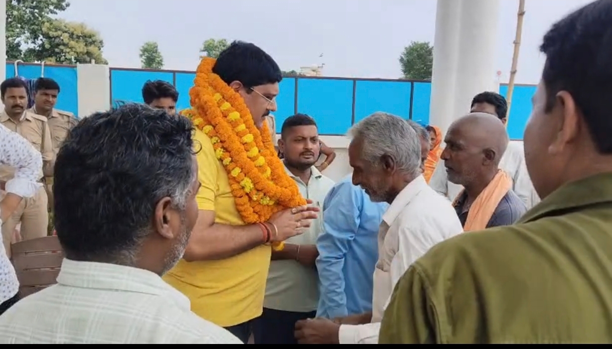 नौतनवा विधानसभा में नौ नई सड़कों की सौगात, विधायक का जोरदार स्वागत