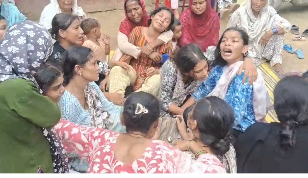 दोस्तों की महफिल में हुआ हादसा: सिर में गोली लगने से युवक की दर्दनाक मौत