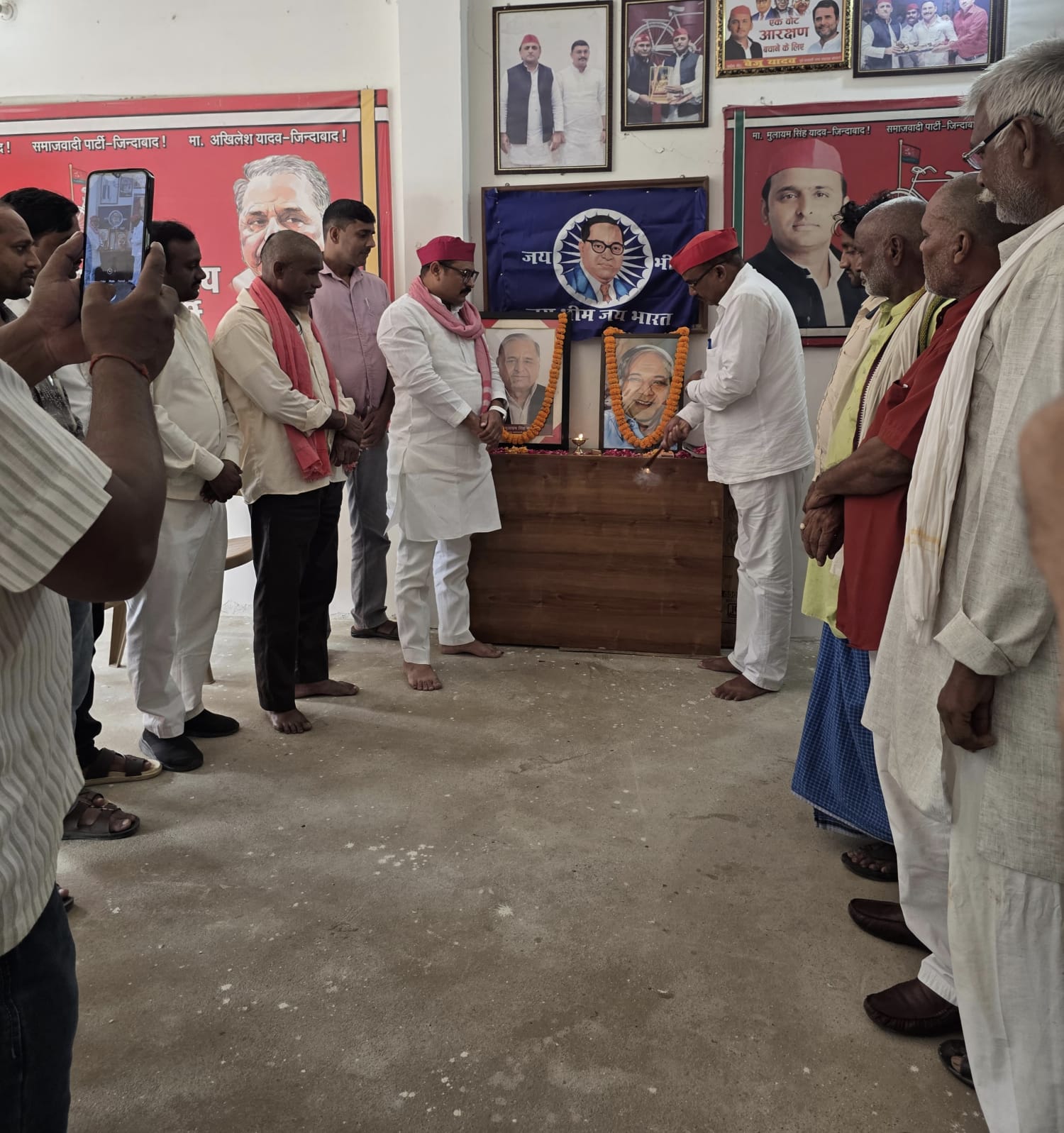 सोनौली में कांशीराम और मुलायम सिंह यादव को दी गई श्रद्धांजलि