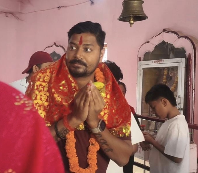 ​मां बनैलिया के दरबार पहुंचे नेपाल के पूर्व मंत्री, बोले— ‘अटूट है भारत-नेपाल का रिश्ता